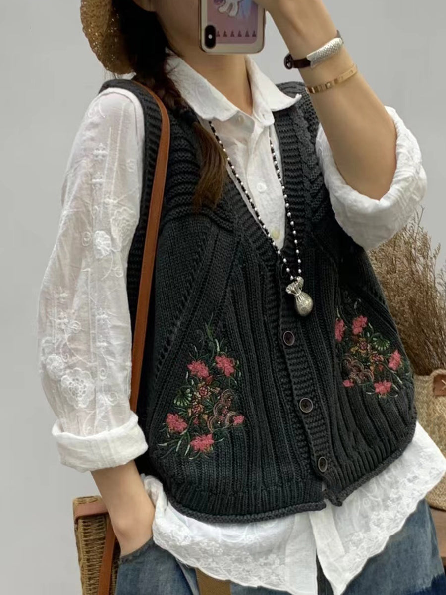 Women Vintage Floral Embroidery V-neck Knitted Vest